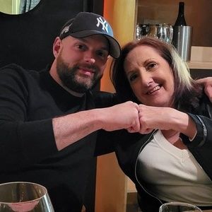 Meet your Posher, Simon